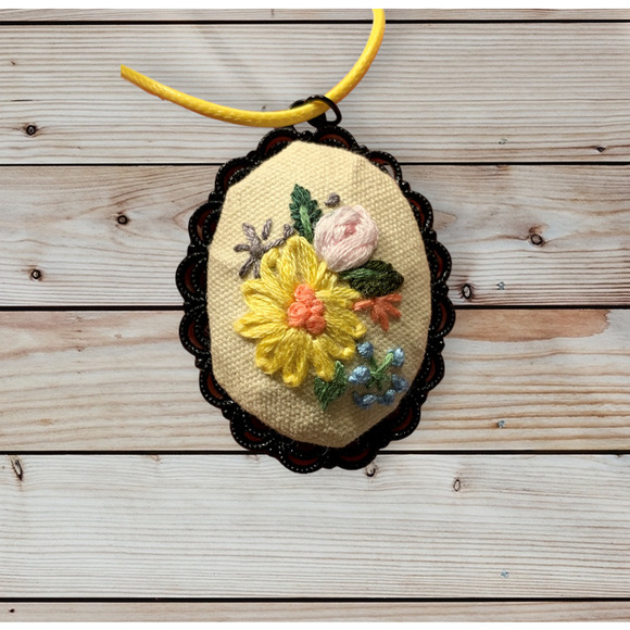 Flower Embroidery Necklace - Handmade Applique Pendant - Picture 2 of 5
